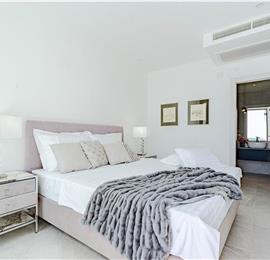 6 bedroom villa with infinity pool and sea views, Korcula Island, sleeps 12